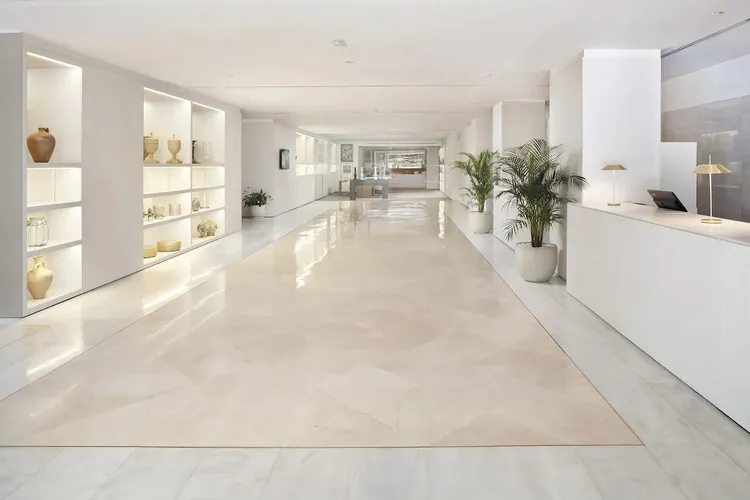 A corridor inside the Hotel Meliá Lebreros Sevilla